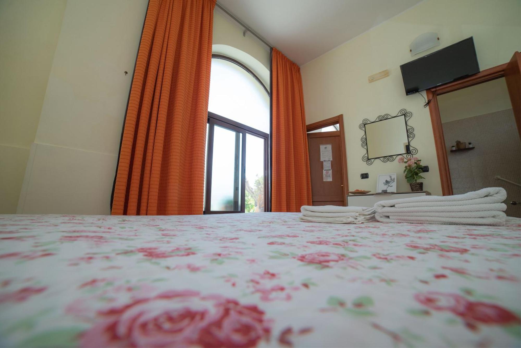 Agriturismo Fiori D'Arancio Palagiano Exterior foto