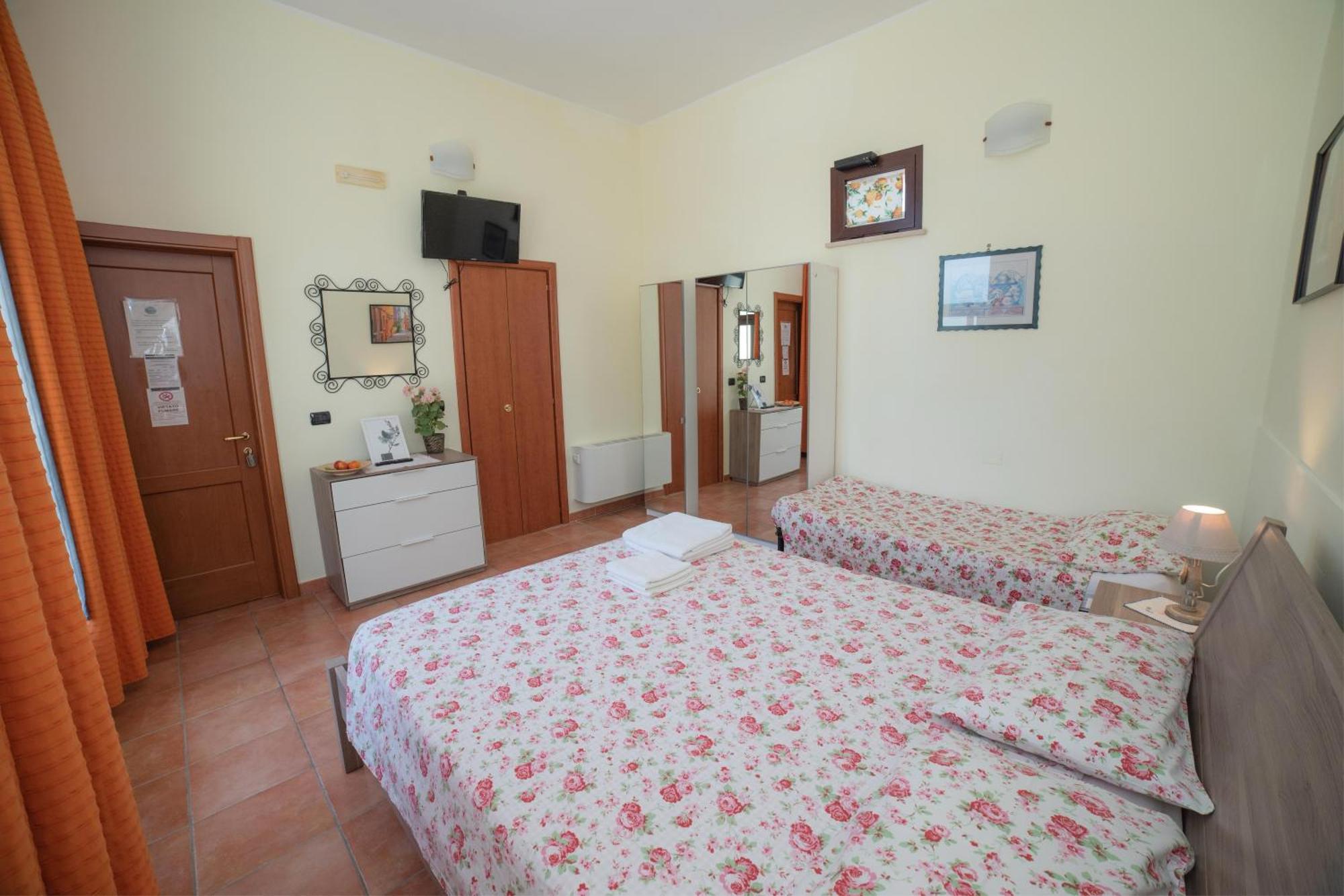 Agriturismo Fiori D'Arancio Palagiano Exterior foto